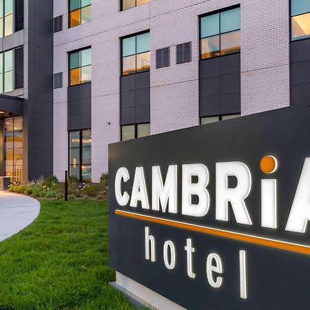Cambria Hotel New Haven University Area Exterior photo